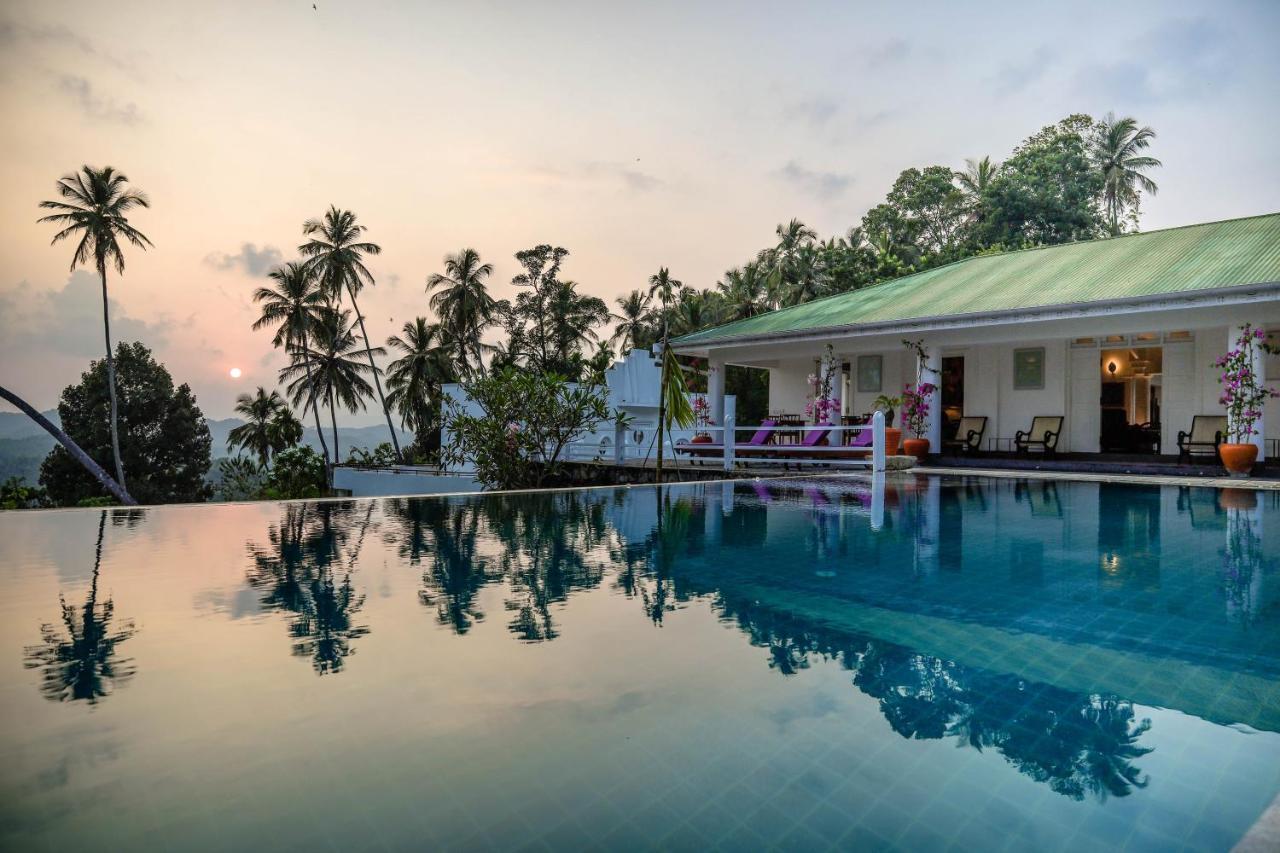 The Flame Tree Estate & Hotel كاندي المظهر الخارجي الصورة